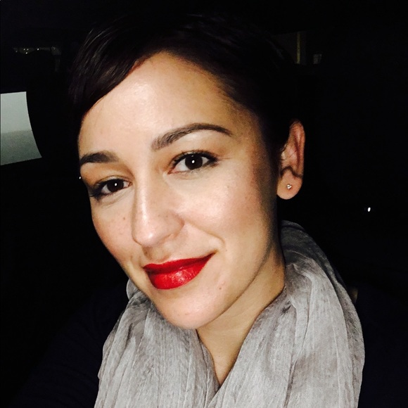 Meet your Posher, Vanessa - Picture 1 of 1